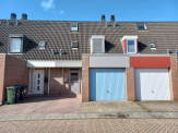 Ruime woning met inpandige garage en berging te koop in Heerlen